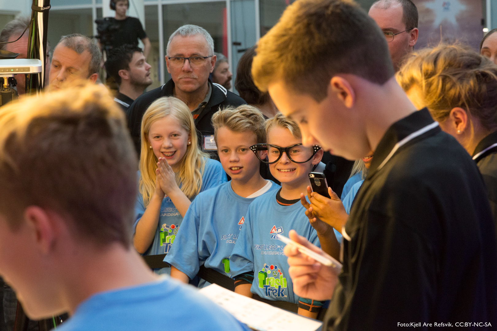 Studenter produserer First LEGO League 2015 på Gjøvik.